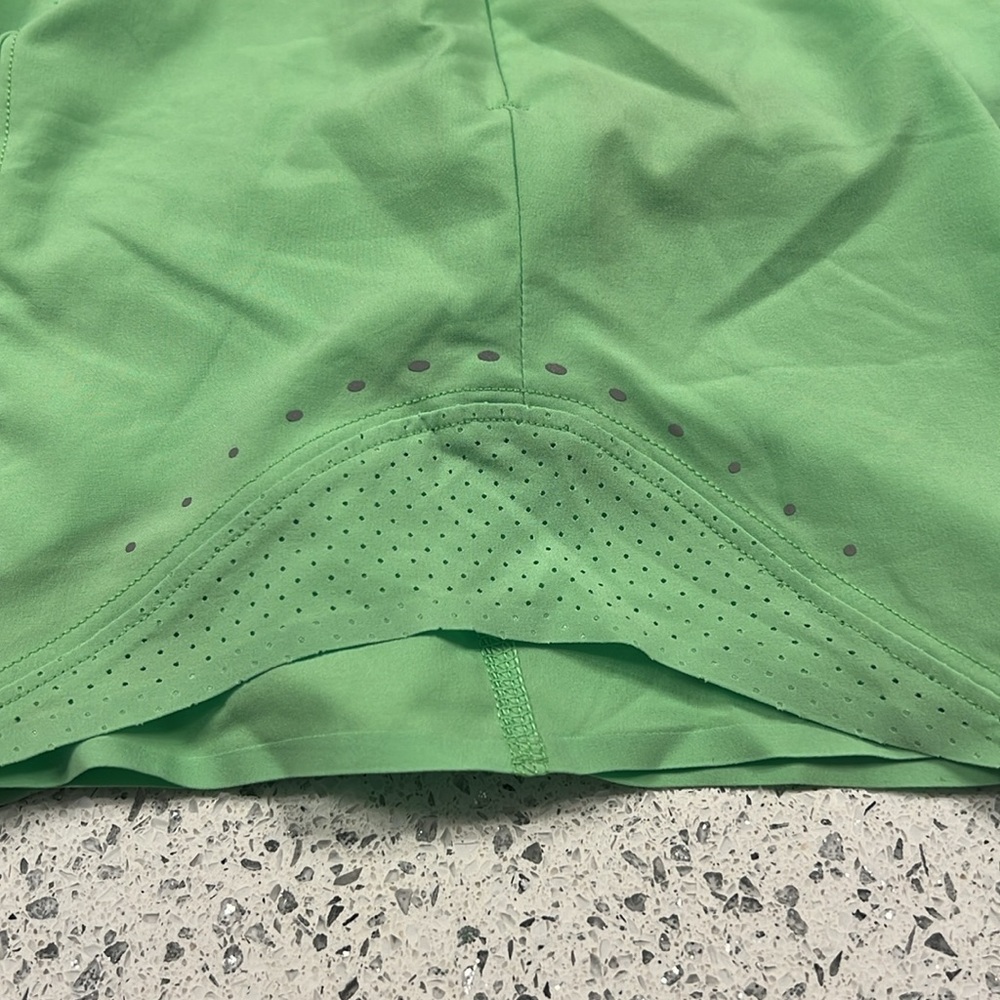 Lululemon Hotty Hot High Rise Shorts - Picture 3 of 11